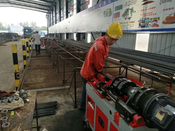 ?？谑兄攸c(diǎn)工程：疏港高速項(xiàng)目